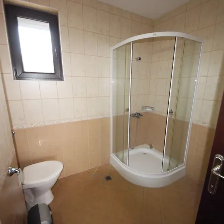 Menada Sunny Hill فيلة