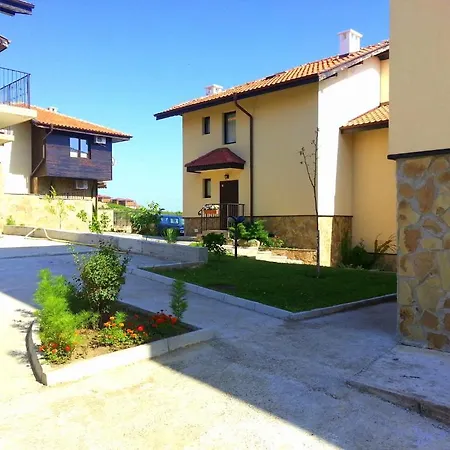 Menada Sunny Hill فيلة Kosharitsa