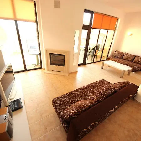 Menada Sunny Hill * Kosharitsa