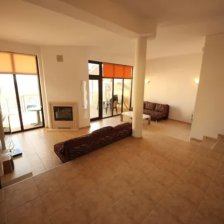 Menada Sunny Hill