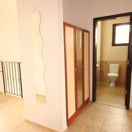 Menada Sunny Hill Villa Kosharitsa