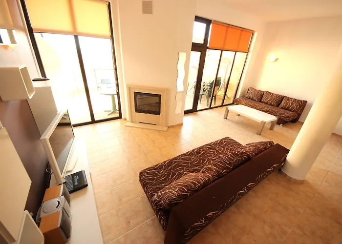 Menada Sunny Hill * Kosharitsa