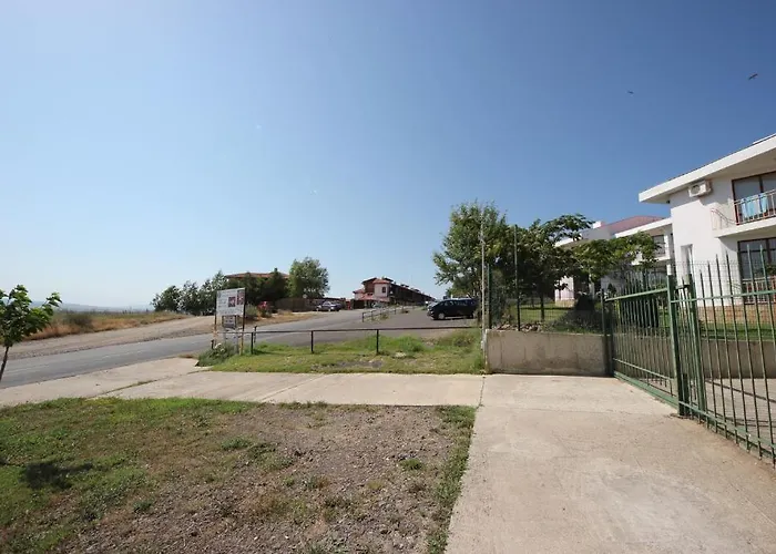 Βίλα Menada Sunny Hill Kosharitsa